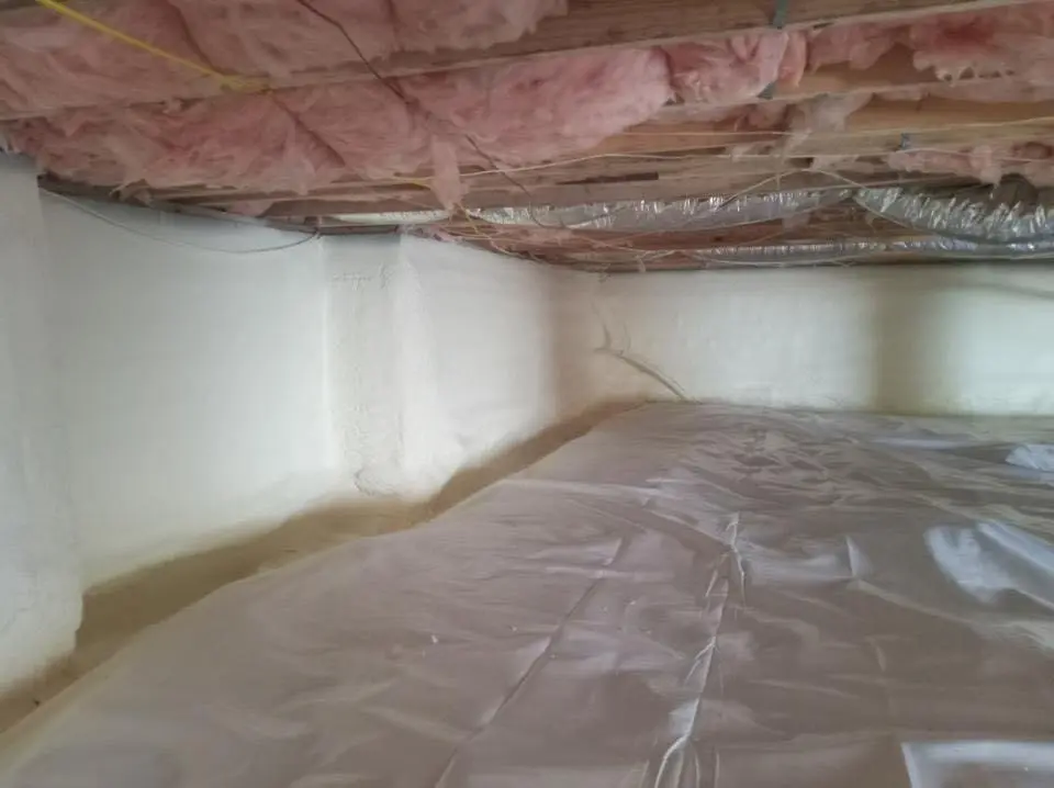 Crawl space encapsulation with closed-cell spray foam for Roof Maintenance in Stuttgart